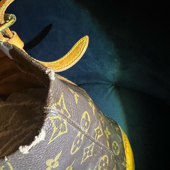 Authentic Vintage Louis Vuitton bucket bag - Picture 5 of 14